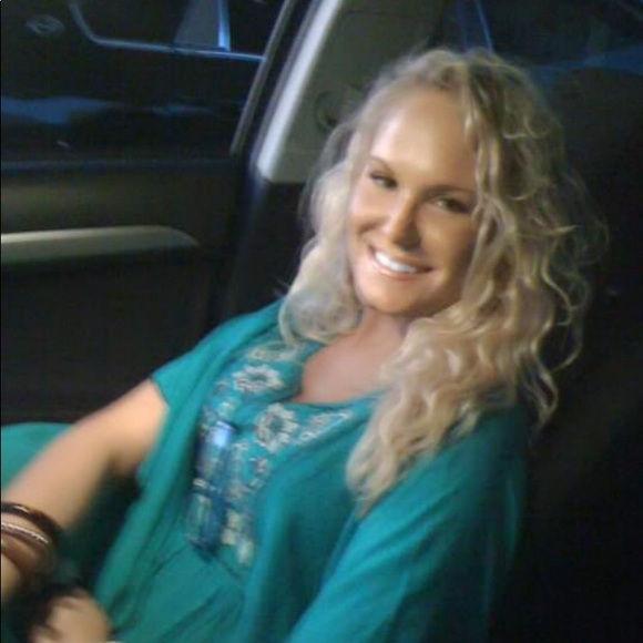 Meet your Posher, Jenna - Picture 1 of 1